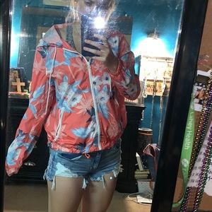 HOLLISTER WINDBREAKER excellent condition!!
